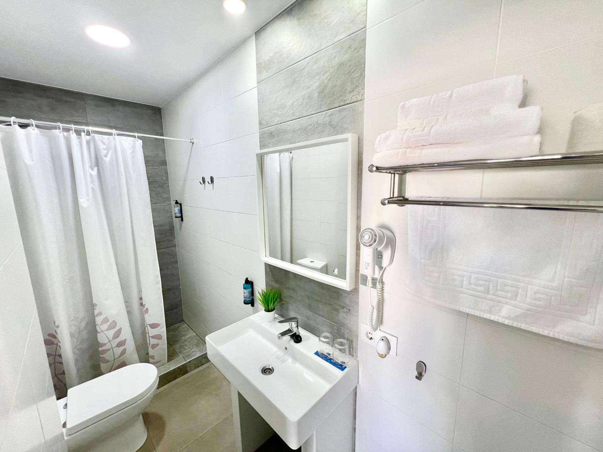 טריפה Dori Rooms Hostal מראה חיצוני תמונה